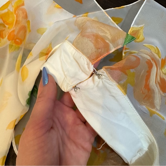 Authentic vintage 1970's Lorrie Deb gown with cape - Picture 15 of 17